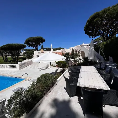 Royal Course Villa, Villa