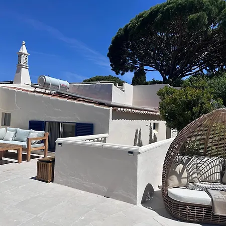 Royal Course Villa, ヴァーレ・ド・ローボ