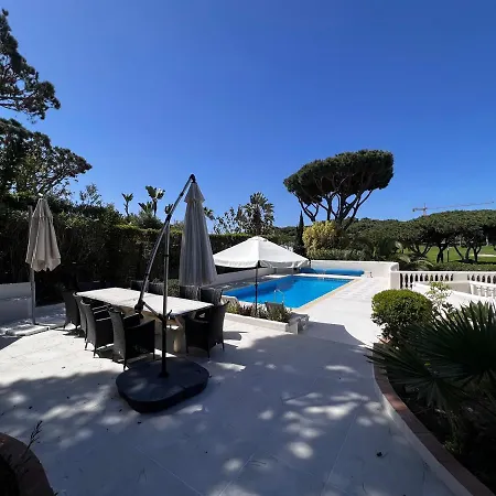 빌라 Royal Course Villa, *